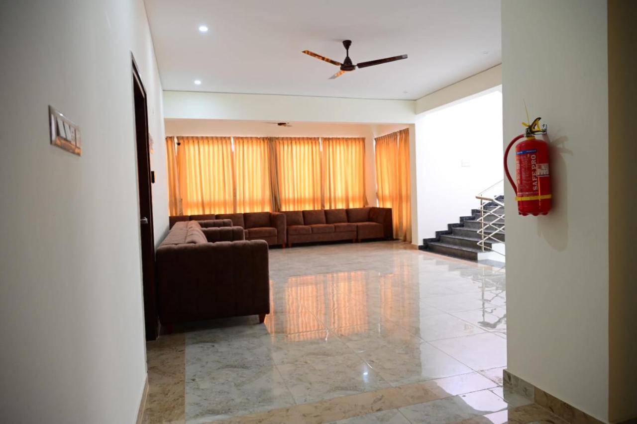 Kcg Residency Hotel ไมซอร์ ภายนอก รูปภาพ