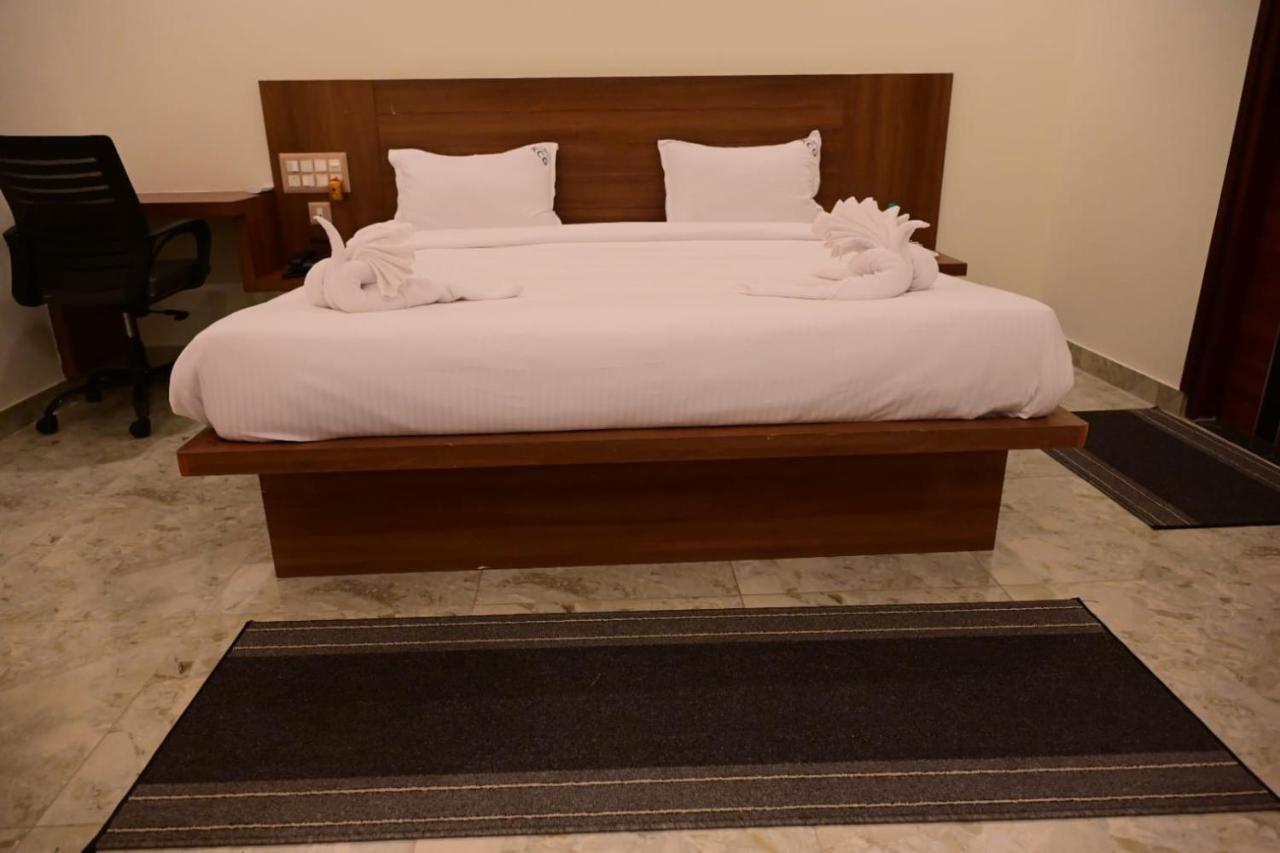Kcg Residency Hotel ไมซอร์ ภายนอก รูปภาพ