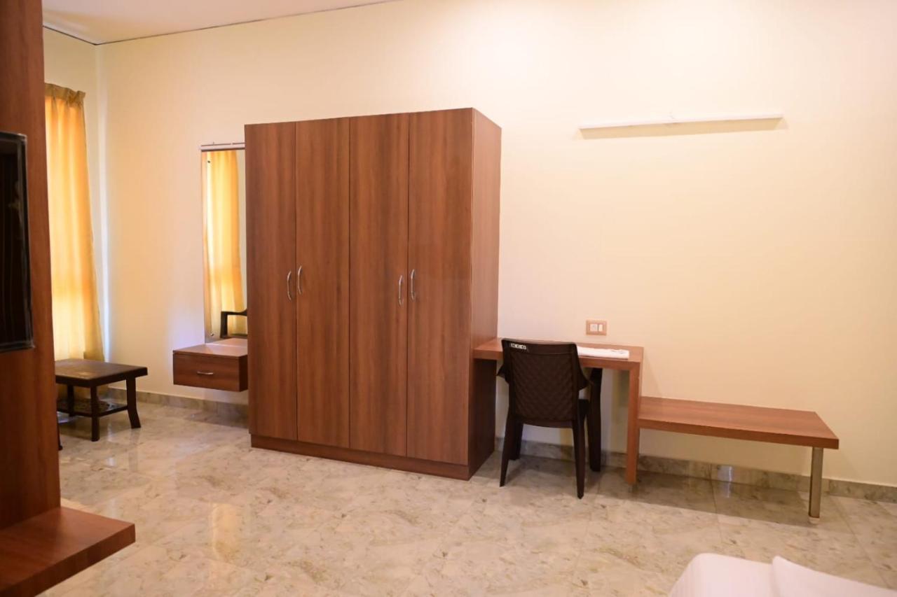 Kcg Residency Hotel ไมซอร์ ภายนอก รูปภาพ