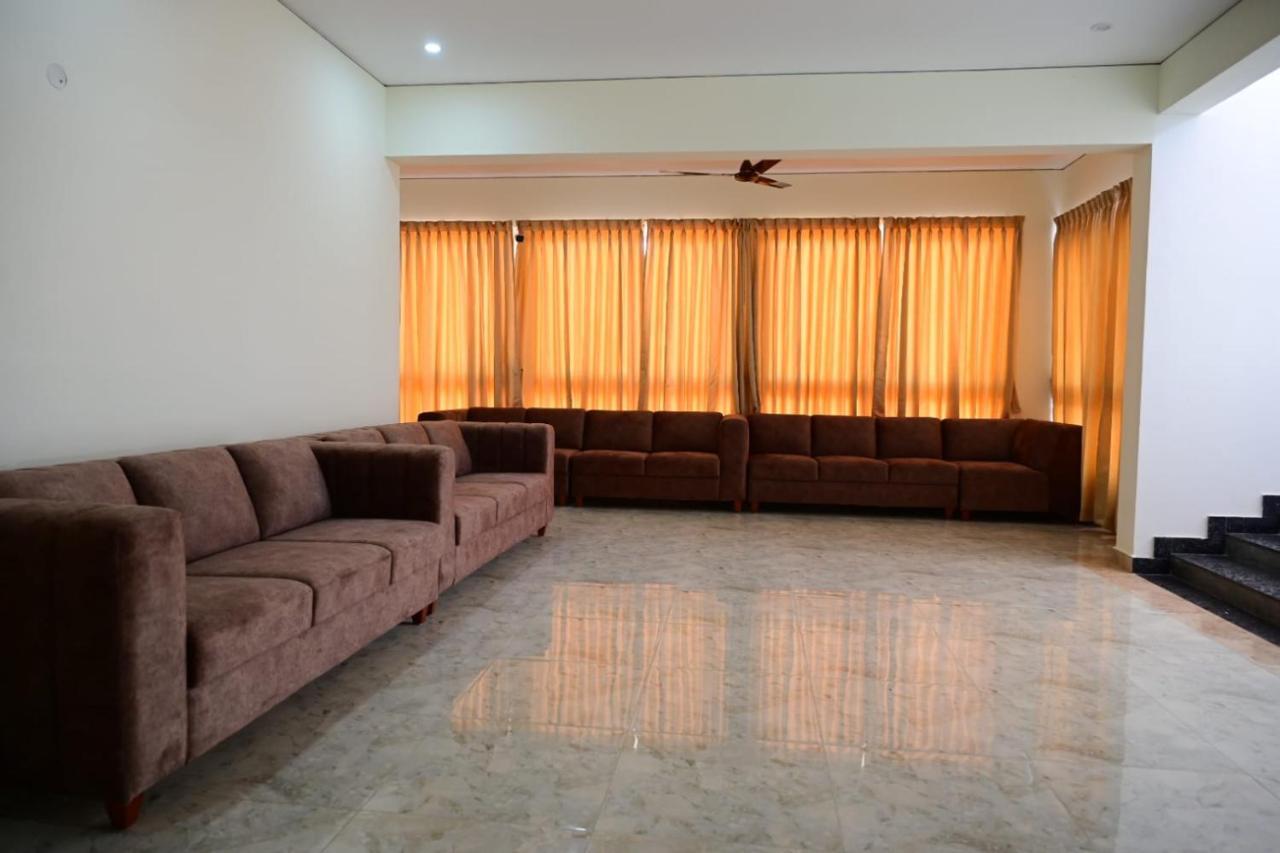 Kcg Residency Hotel ไมซอร์ ภายนอก รูปภาพ