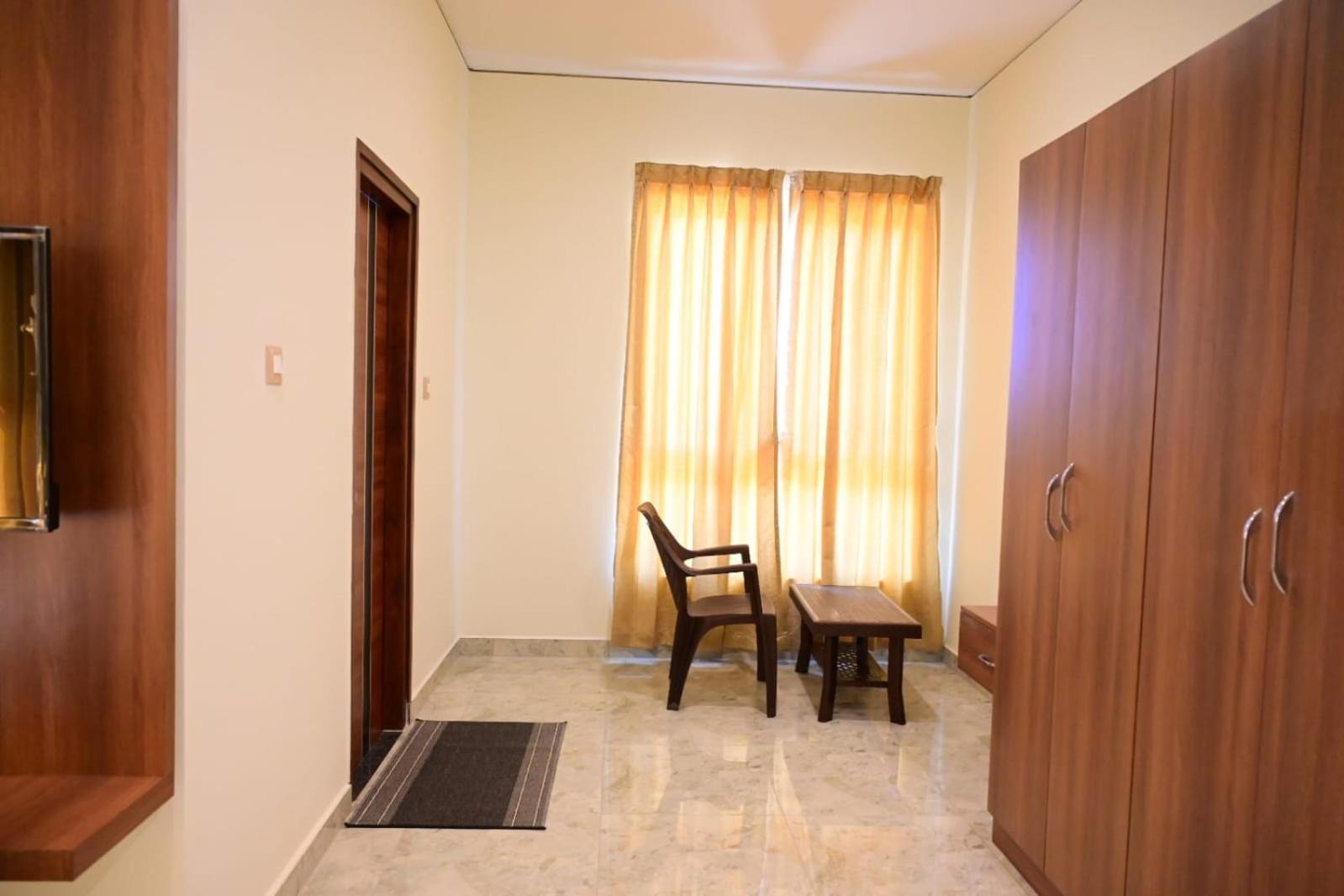 Kcg Residency Hotel ไมซอร์ ภายนอก รูปภาพ